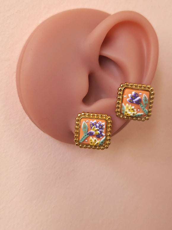 Batik Square Stud (orange)