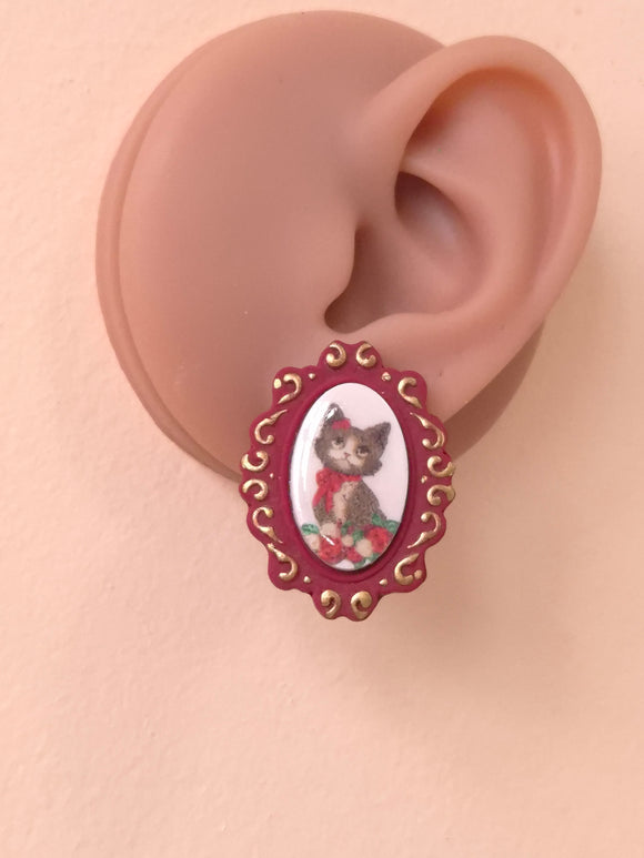Meowdeline Vintage Frame (red)