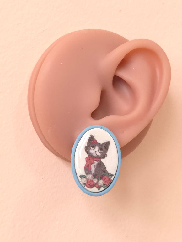 Meowdeline Oval (blue)