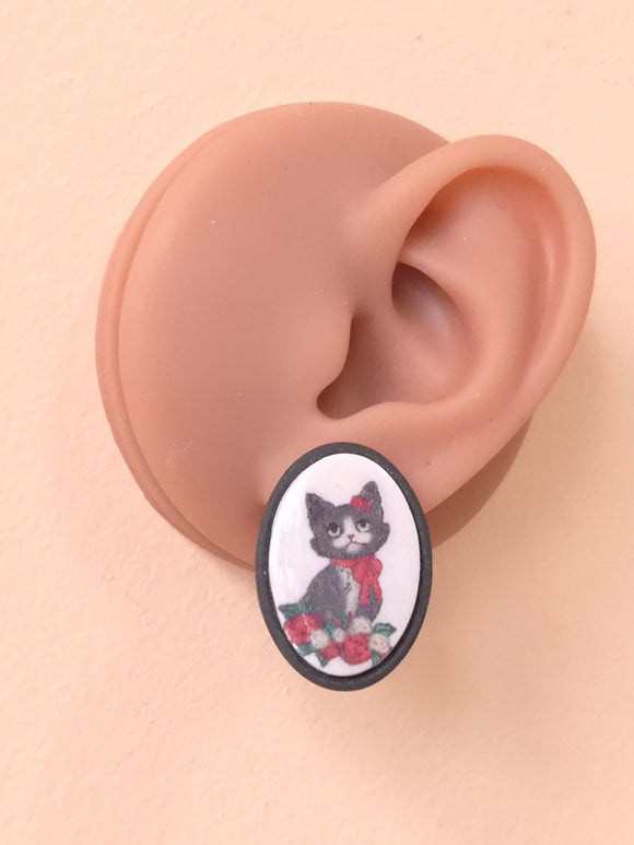 Meowdeline Oval (dark grey)