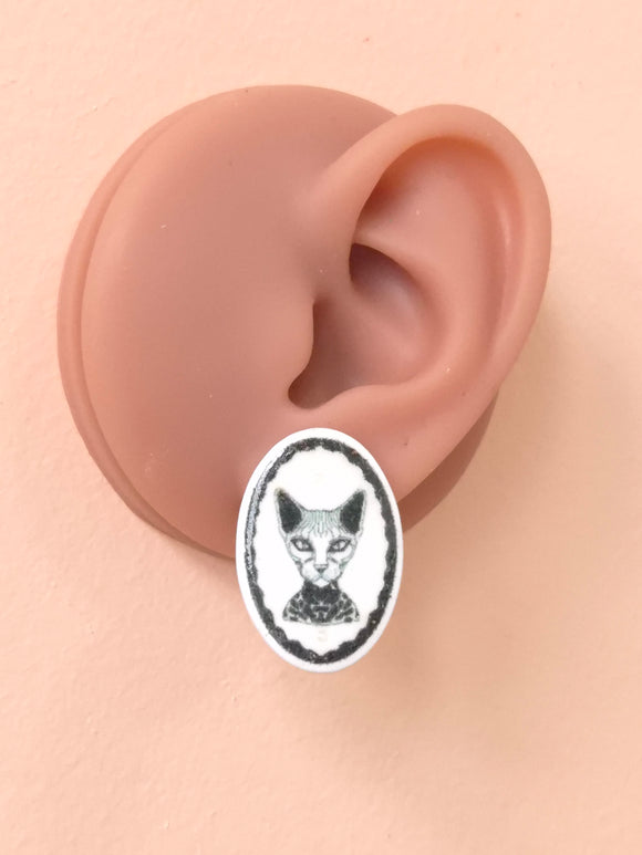 Porcelain Cat (dark green)