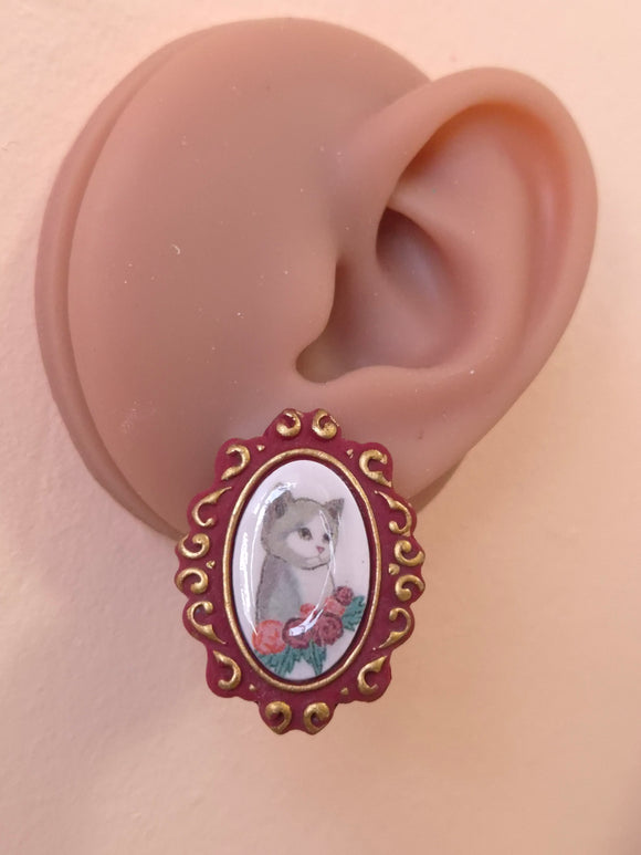 Meowgaret Vintage Frame